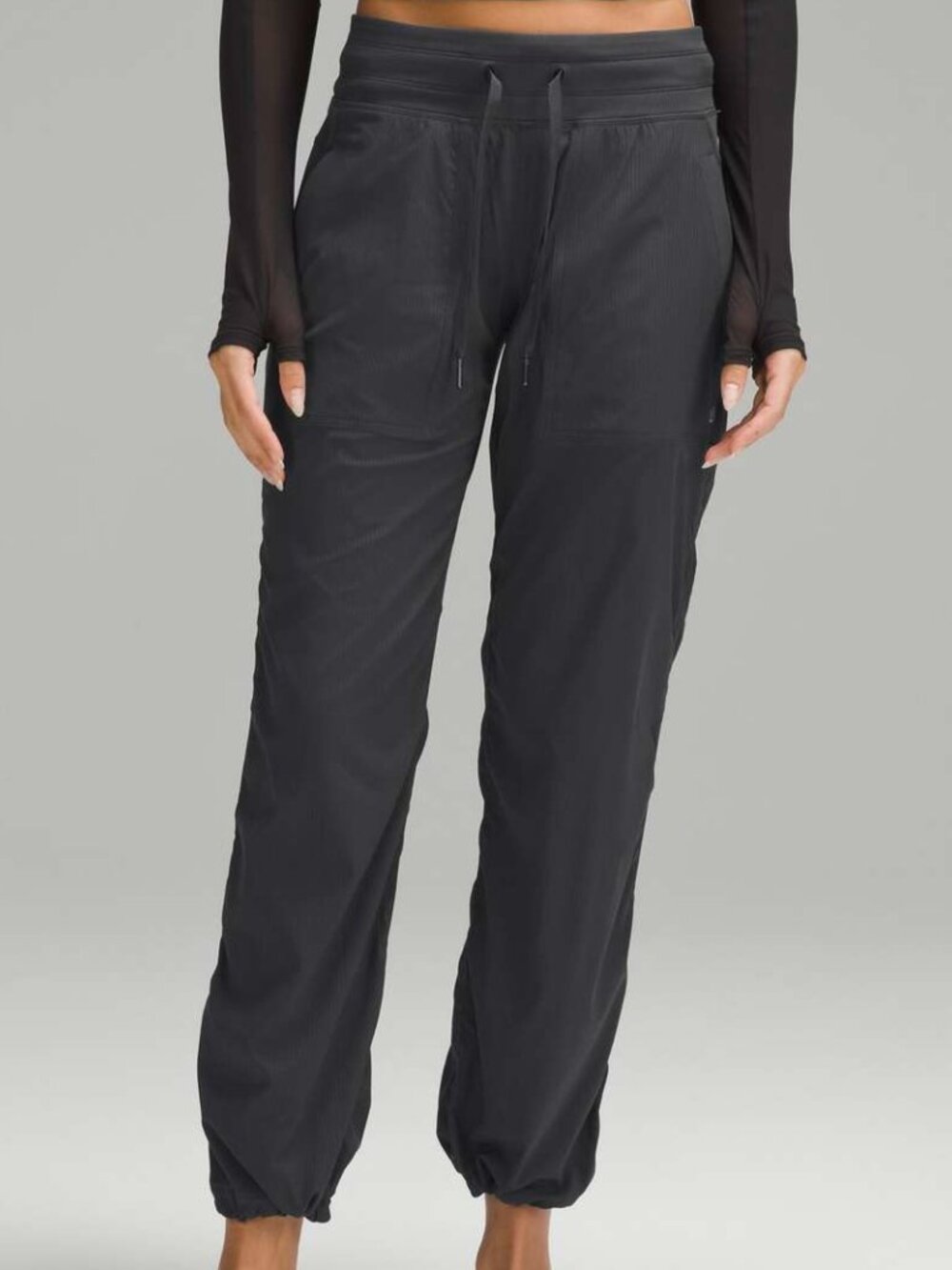 LULULEMON women's Dance Studio pants size 6 like new